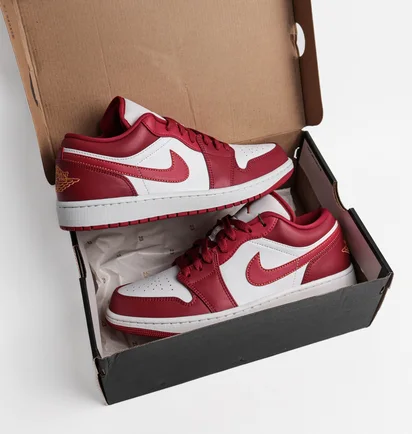 Кросівки чоловічі Air Jordan 1 Low White/Red 553558-607