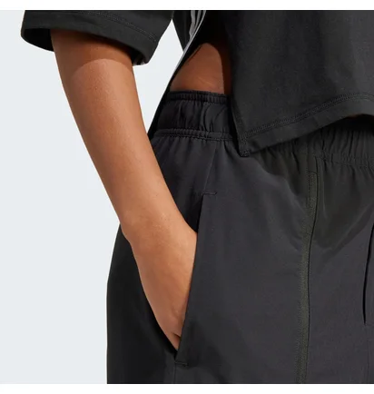 Штаны женские Adidas Dance All-Gender Versatile Woven Cargo Pants Black IN1826