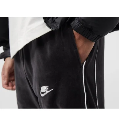 Штани чоловічі Nike Club Velour Track Pant Black FB8234-010