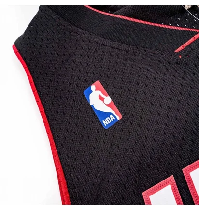 Майка чоловіча Mitchell & Ness Nba Swingman Jersey Miami Heat Road 2005-06 Shaquille ONeal Black SMJYAC18017-MHEBLCK05SON