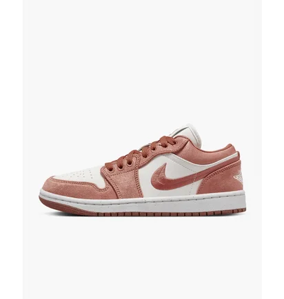 Кроссовки женские Air Jordan 1 Low Se WomenS Shoes White/Orange FN3722-801