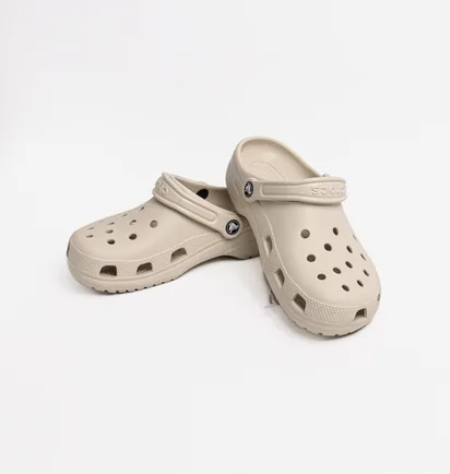 Тапочки унісекс Crocs Classic Clog Beige 10001-2Y2