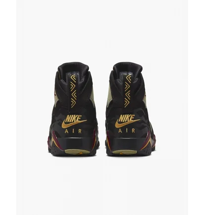 Кросівки чоловічі Air Jordan 7 Retro Se Black Dn9782-001