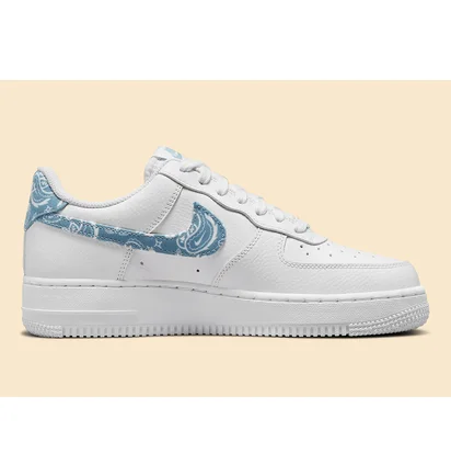 Кросівки жіночі Nike Air Force 1 07 Essential White DH4406-100