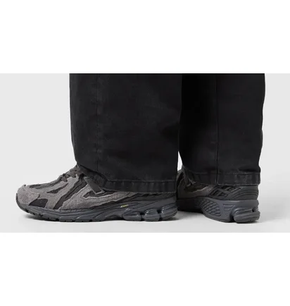 Кросівки чоловічі New Balance 1906R Black/Grey M1906DSB