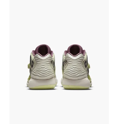 Кросівки унісекс Nike Basketball Shoe Yellow CW3935-300