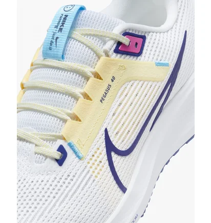Кросівки чоловічі Nike Pegasus 40 White DV3853-105