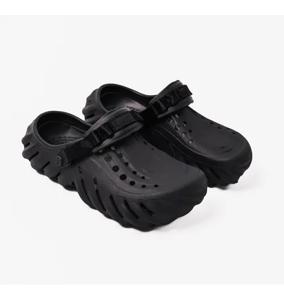 Тапочки унісекс CROCS Echo Clog Shoes Black 207937-001