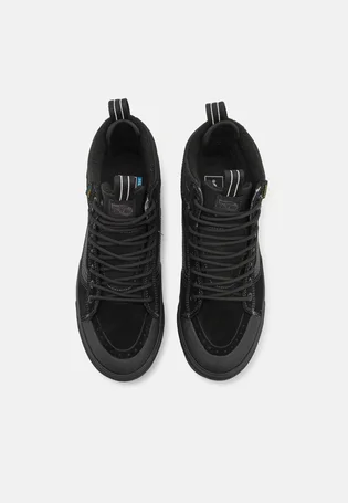 Кеди унісекс Vans Mte Sk8-Hi Waterproof Black VN000CVTBKA