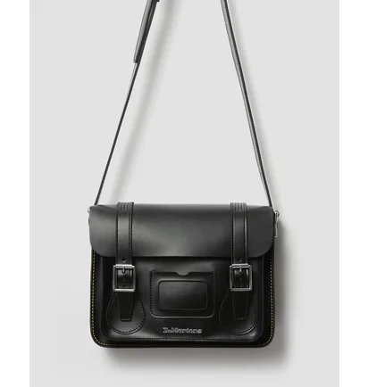 Сумка унисекс Dr. Martens 11 Inch Leather Messenger Bag Black AB097001
