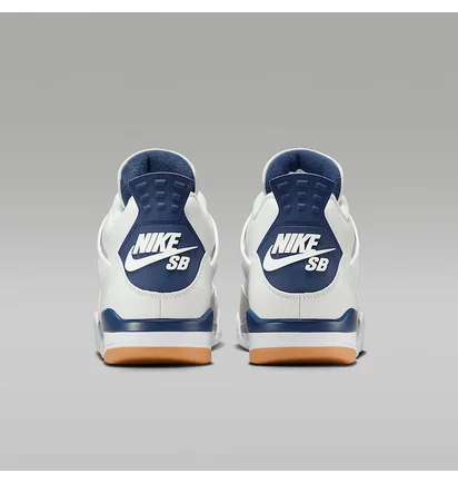 Кроссовки мужские Air Jordan 4 Retro Sb White DR5415-100