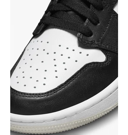 Кросівки унісекс Air Jordan 1 Low G Black/White DD9315-108