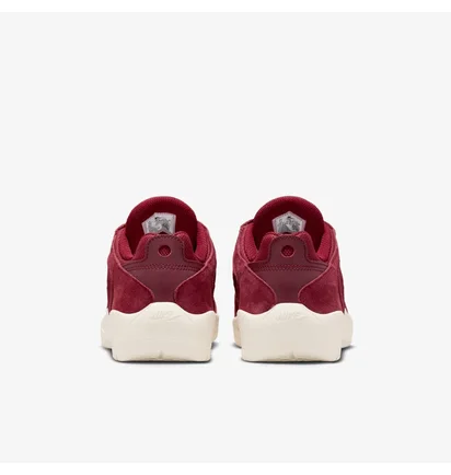 Кросівки чоловічі Nike Vertebrae Sb Bordo FD4691-600