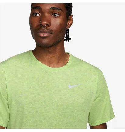 Футболка чоловіча Nike Dri-Fit Run Division Running Top Green DQ4750-358