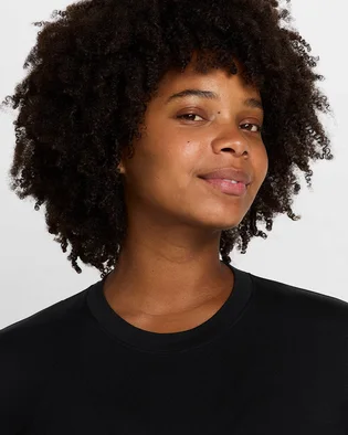 Футболка жіноча Nike One Ss Top Black FN5001-010