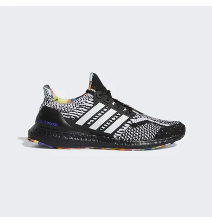 Кросівки унісекс Adidas Ultraboost 5.0 Dna Pride Shoes Black/White Gy4424