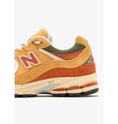 Кросівки чоловічі New Balance 2002R Yellow U2002RPB