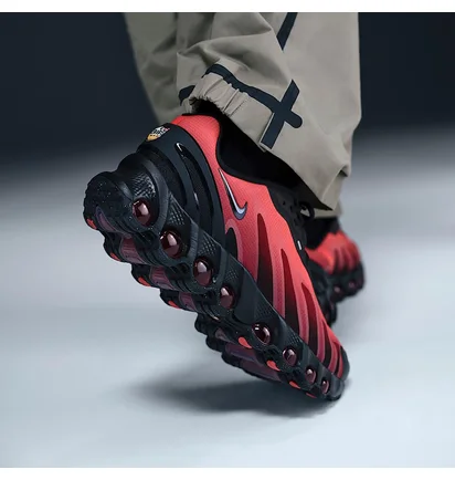 Кроссовки мужские Nike Air Max Dn8 Red/Black FQ7860-008