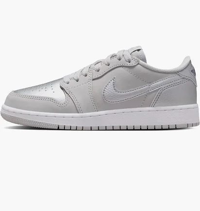 Кроссовки детские Air Jordan 1 Retro Low Og Silver Grade School Lifestyle Shoe Grey CZ0858-002