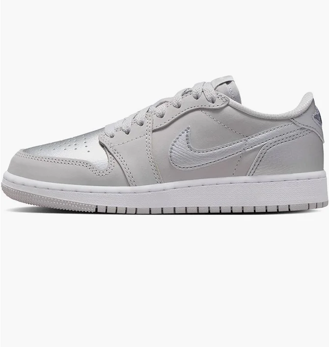 Кроссовки детские Air Jordan 1 Retro Low Og Silver Grade School Lifestyle Shoe Grey CZ0858-002