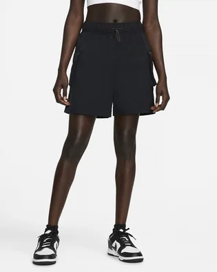 Шорты женские Nike Sportswear Essential Woven High-Rise Shorts Black Dm6247-010
