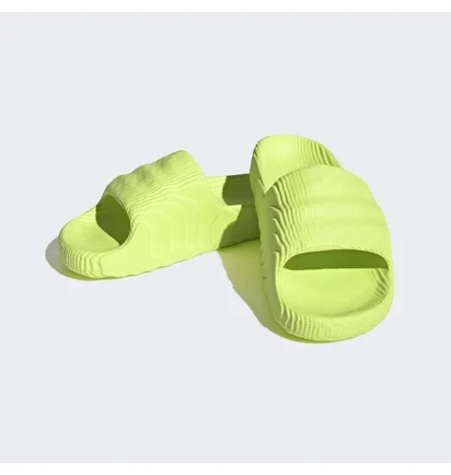 Тапочки унисекс Adidas Adilette 22 Slides Green HP6523