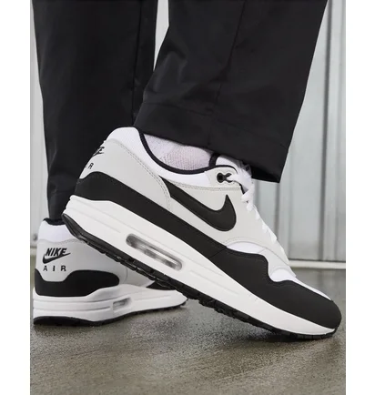 Кросівки чоловічі Nike Air Max 1 Shoes Grey/Black FD9082-107