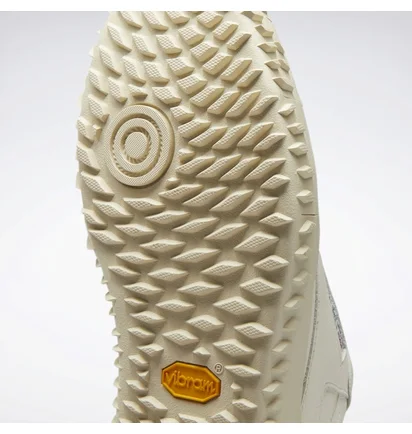 Кроссовки унисекс Reebok Club C Vibram Beige Gv6930