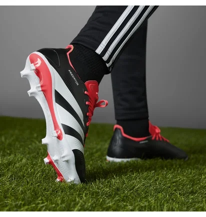 Бутсы унисекс Adidas Predator League Fg Black IG7762