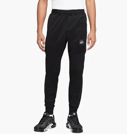 Штани чоловічі Nike Sportswear Air Max Do Black DO7235-010
