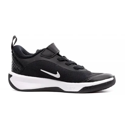 Кросівки дитячі Nike Omni Multi-Court Black DM9026-002
