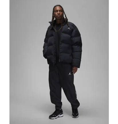 Пуховик чоловічий Air Jordan Essentials Poly Puffer Jacket Black FB7331-010