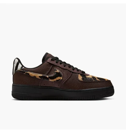 Кросівки жіночі Nike Air Force 1 07 Brown HV6356-200