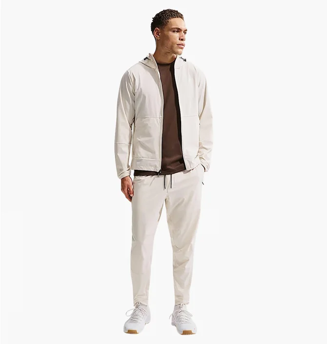 Штаны мужские Nike MenS Dri-Fit Zip Cuff Versatile Trousers Beige FB7548-104