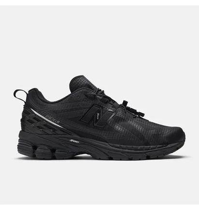 Кроссовки унисекс New Balance 1906R Black U1906RNB