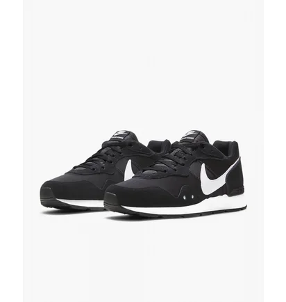 Кросівки чоловічі Nike Venture Runner Black CK2944-002