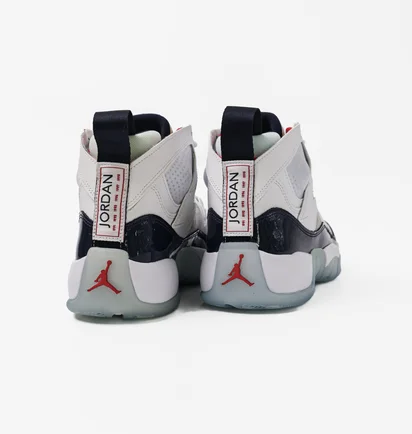 Кросівки чоловічі Air Jordan Jumpman Two Trey White Do1925-102