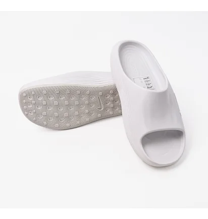 Тапочки чоловічі Nike Reactx Rejuven8 White HV4479-100
