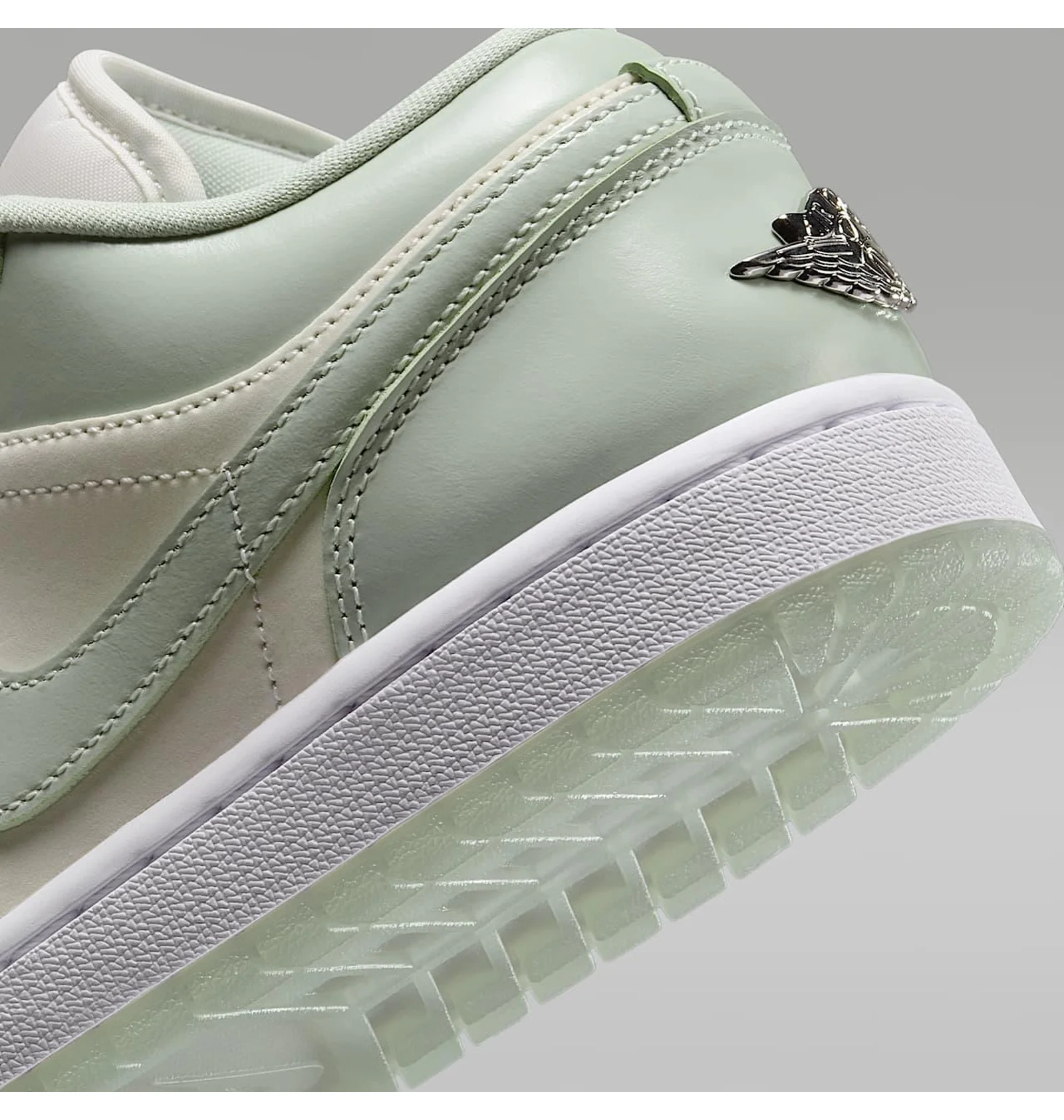 ᐉ Кроссовки женские Air Jordan Air 1 Low Se Green HF4078-100
