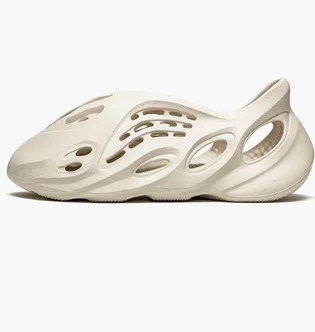 Тапочки мужские Adidas Yeezy Foam Runner Beige G55486