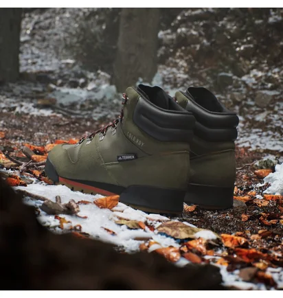 Черевики унісекс Adidas Terrex Snowpitch Cold.Rdy Hiking Olive IH3665