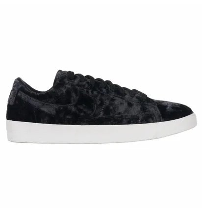 Кроссовки женские Nike W Blazer Low Lx Black AA2017-003