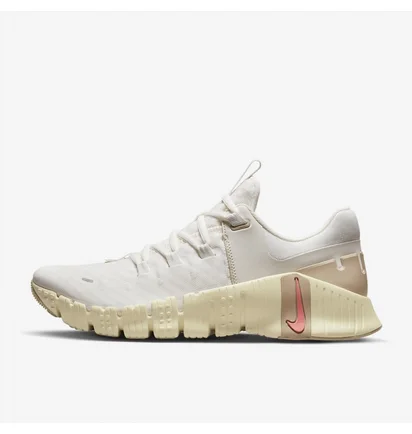 Кросівки жіночі Nike Free Metcon 5 White DV3950-100