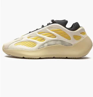 Кроссовки мужские Adidas Yeezy 700 V3 White G54853