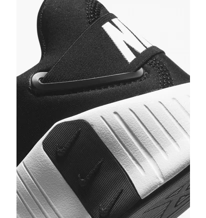 Кросівки жіночі Nike Free Metcon 4 Black CZ0596-010