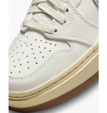 Кросівки жіночі Air Jordan Air 1 Elevate High Se Shoes Beige DZ3744-100