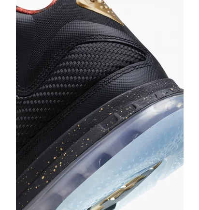 Кроссовки мужские Nike Lebron Ix Black DO9353-001