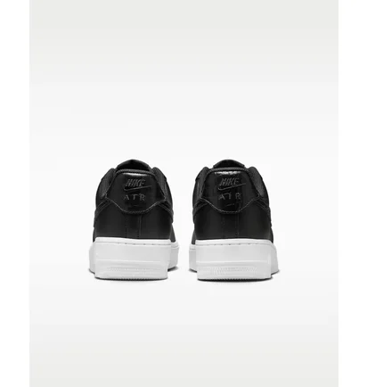 Кроссовки женские Nike Air Force 1 07 Se Black IO4837-001