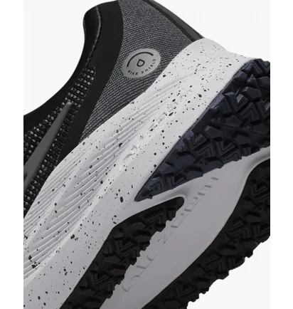 Кроссовки женские Nike Zoom Winflo 8 Shield Black Dc3730-001