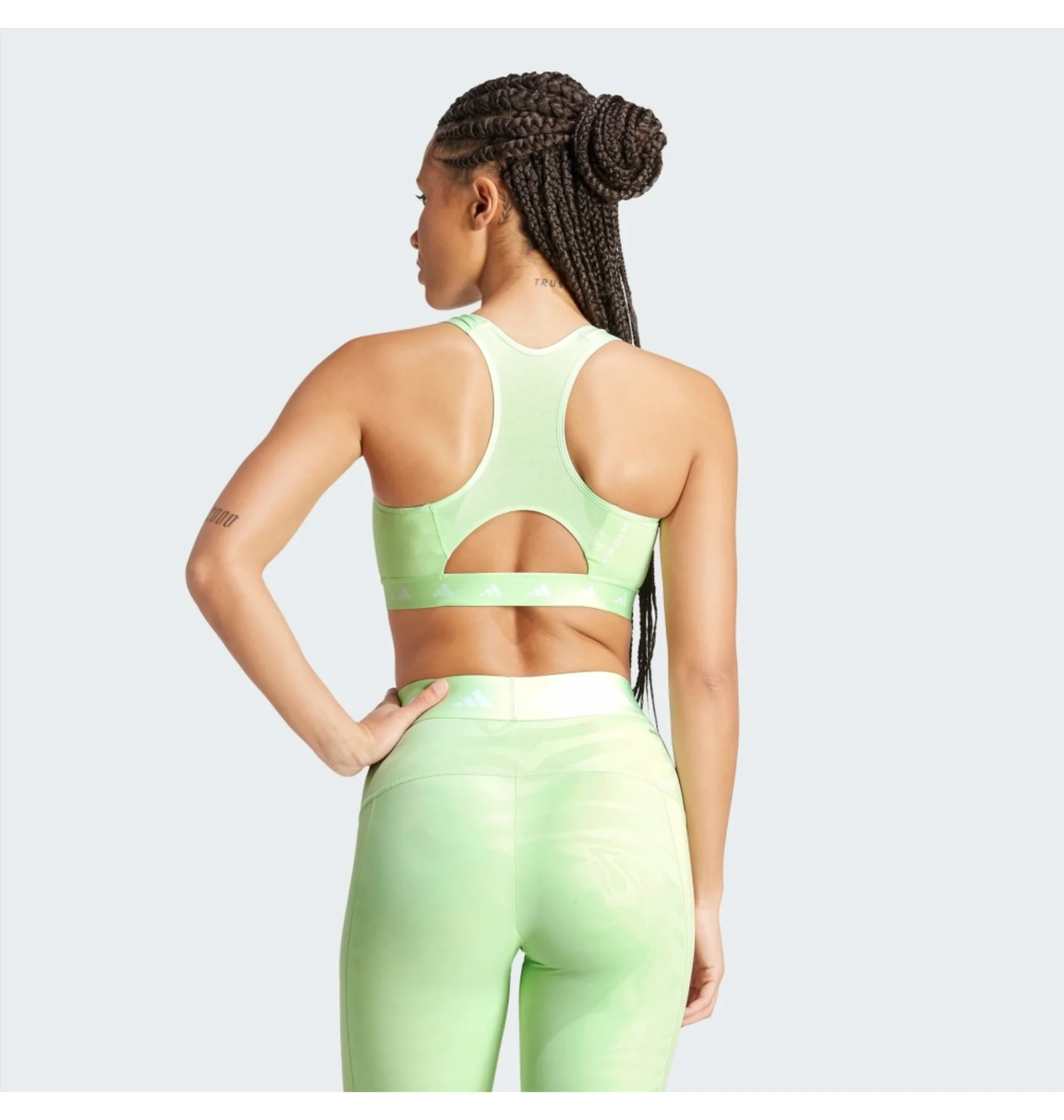 ᐉ Топ женский Adidas Powerimpact Training Medium-Support Techfit